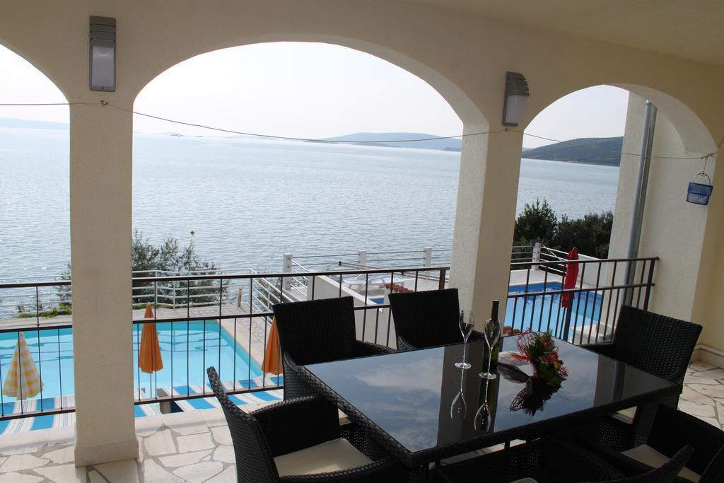 Apartments Villa Marija Seget Vranjica Ngoại thất bức ảnh