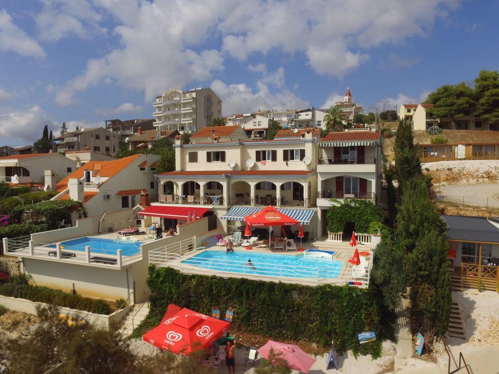 Apartments Villa Marija Seget Vranjica Ngoại thất bức ảnh